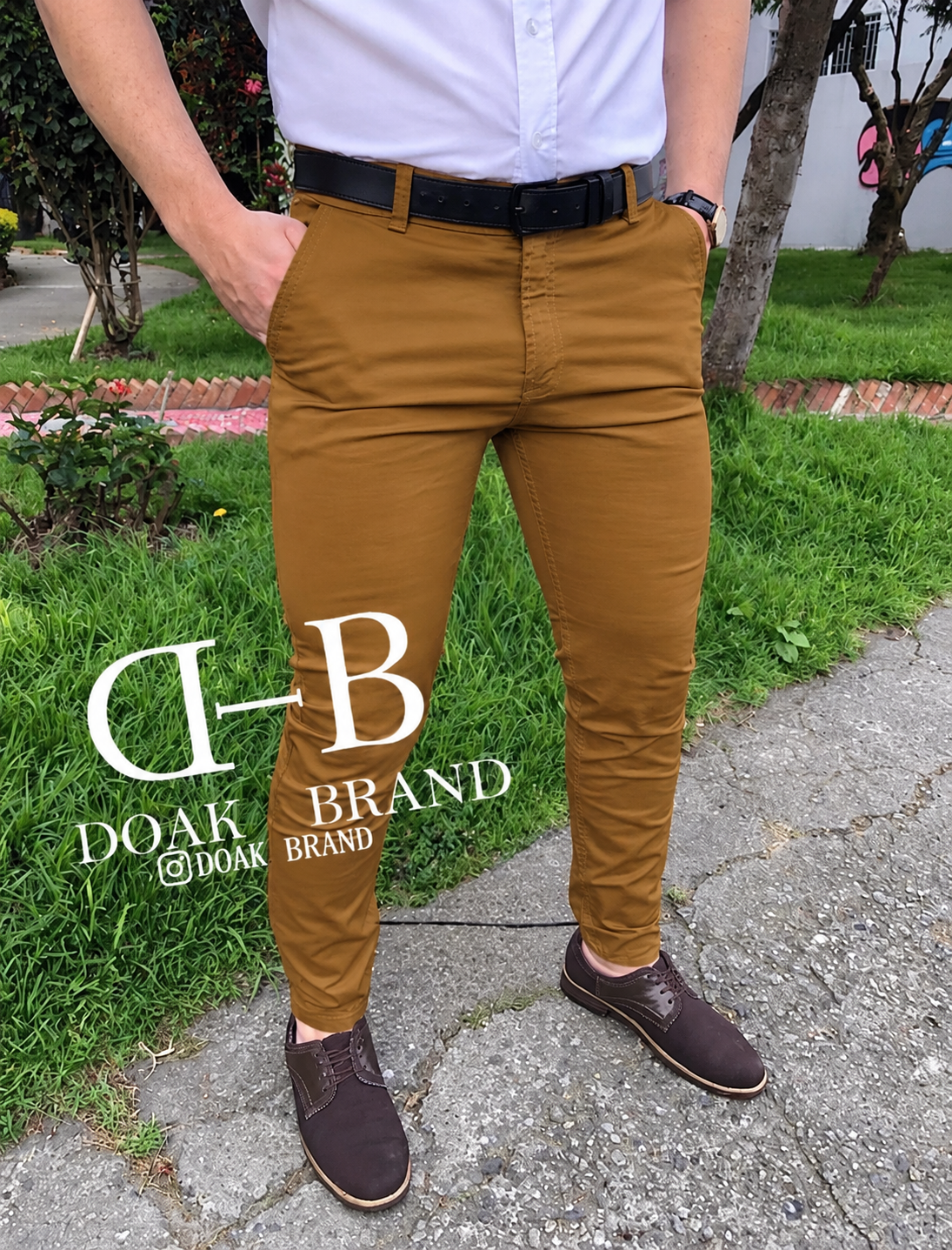 Pantalon dril entubado slim fit